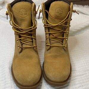 Timberland Woman Waterproof Primaloft Nubuck Boots with Yellow Laces
